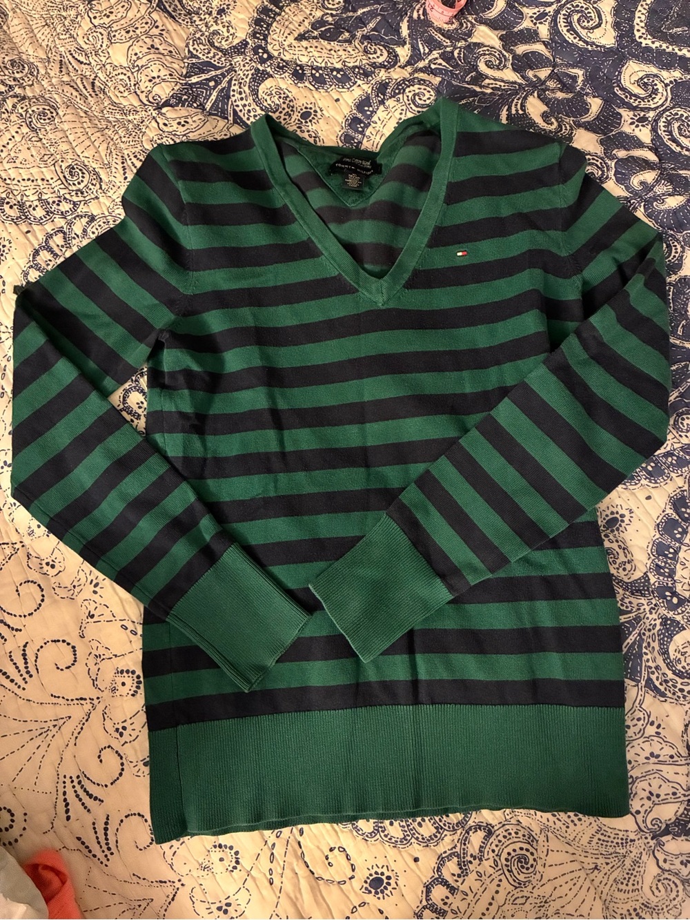 Tommy Hilfiger Women's V-Neck Striped Sweater - Green & Navy - XS